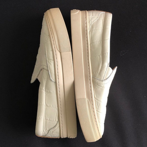 SOLUDOS Bondi Bone Embossed Croc Platform Slip On Sneaker 9 - Picture 6 of 14